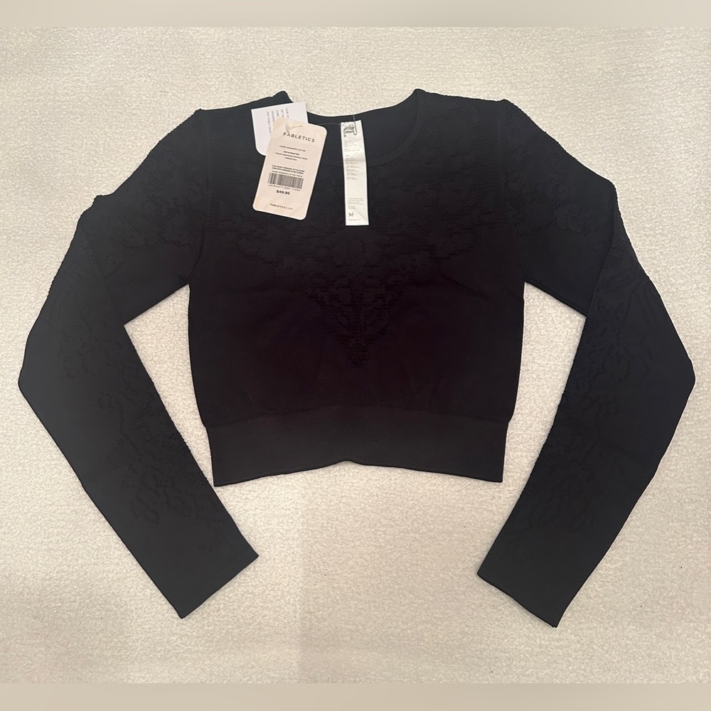 Fabletics Black Crop Size Medium NWT
